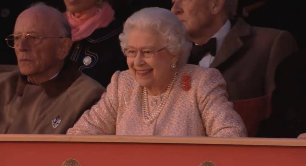 queen1-1024x558